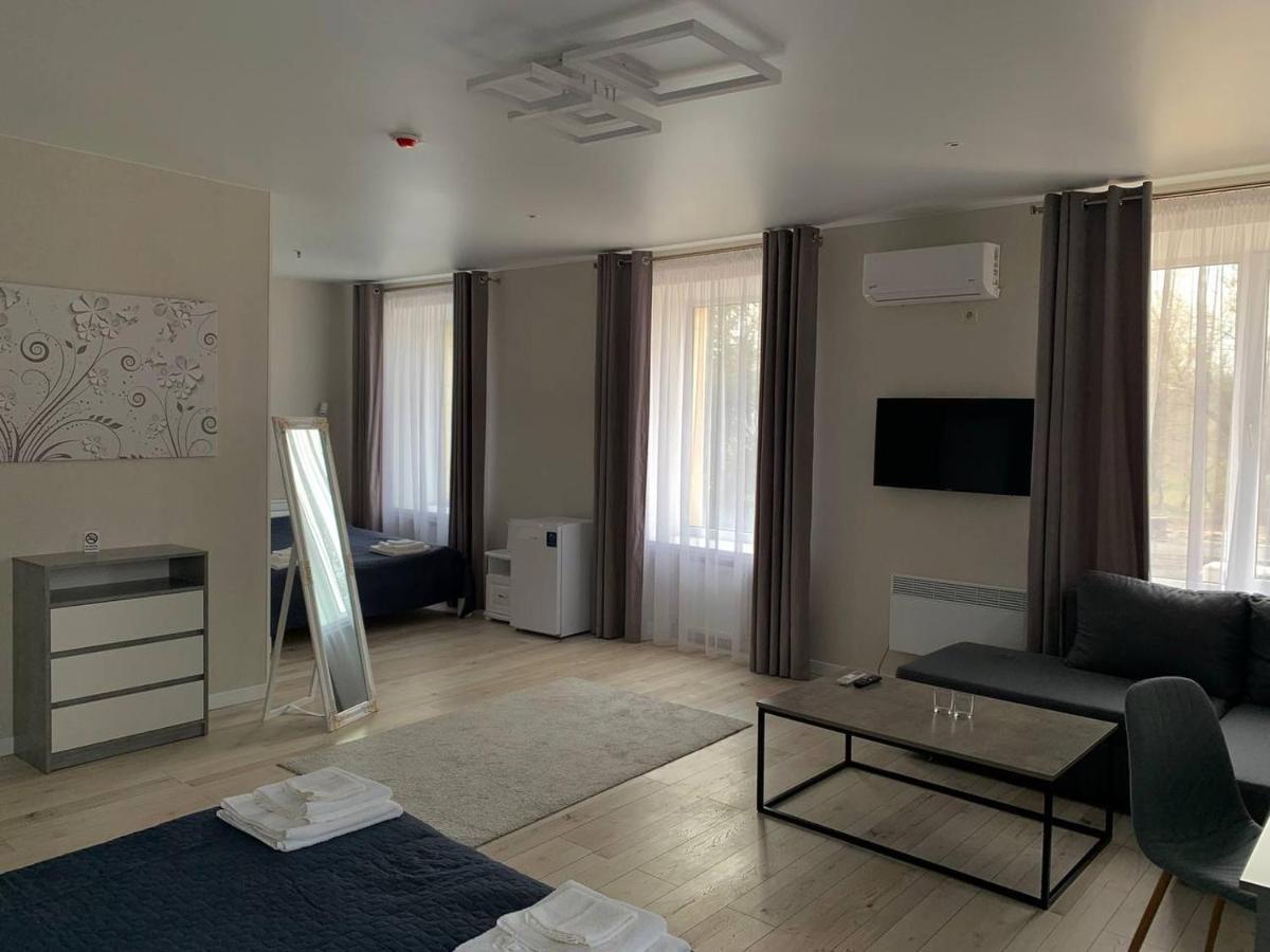 Готель Elisavetgrad クロプィウヌィーツィクィイ エクステリア 写真